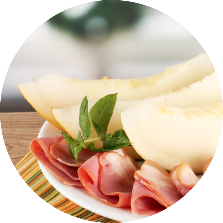 Imagem de presunto e queijo de demosntração do sabor da batata